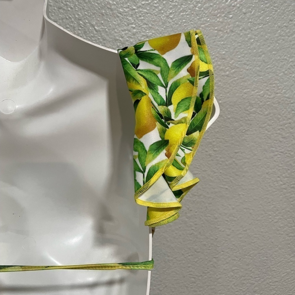 Lina Medina Vintage Lemon Print Ruffled Bikini Set Size Medium — image 8 of 8